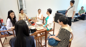 厦门市残联理事长许霖调研陈岚心理咨询中心 关心星娃成长并探讨课程合作